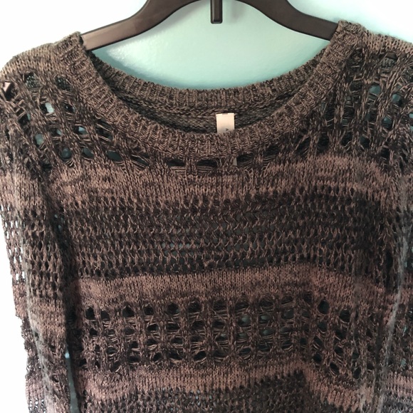 Distressed Sweater - Picture 2 of 3